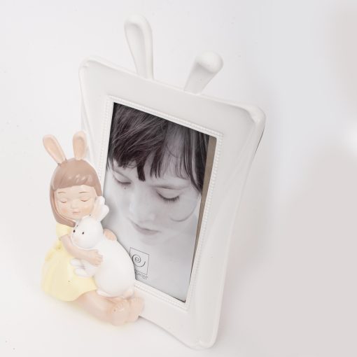 RESIN frame (A1182 ) 10X15 Rabbit with a girl tabletop for photo 10x15-Hoper.gr