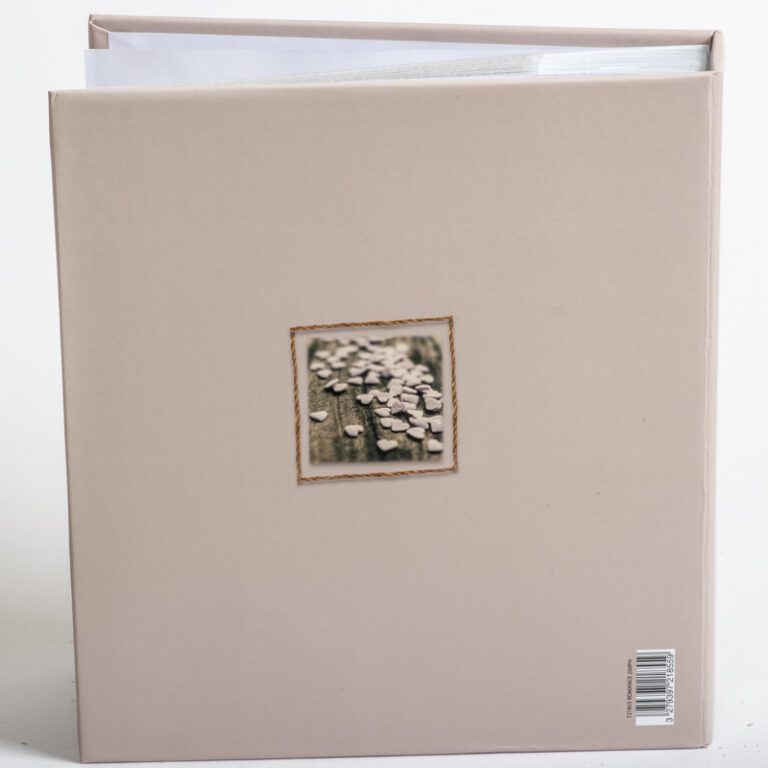 Άλμπουμ φωτογραφιών χειροποίητο βιβλιοδετημένο με δερματίνη γαλάζια  μέγεθος 31x31cm και 70 σελίδες με ριζόχαρτο (αερόστατο)-Hoper.gr
