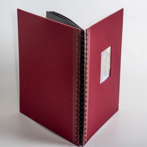 Bordeaux spiral ALBUM with 40 pages of black cardboard for pasting photos Dimensions: 31x31cm-Hoper.gr