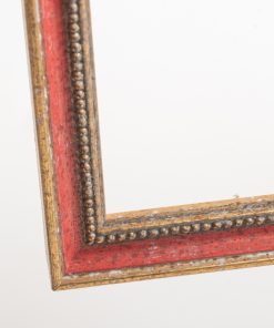 Κορνίζα ξύλινη τοίχου  χρώμα χρυσό & κόκκινο ροδί γραμμή  με σημάδια  παλαίωσης και σκάλισμα κόσμημα  , τζάμι Ματ (Κ6101/34)-Hoper.gr